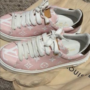 Louis Vuitton Shoes ( box included )